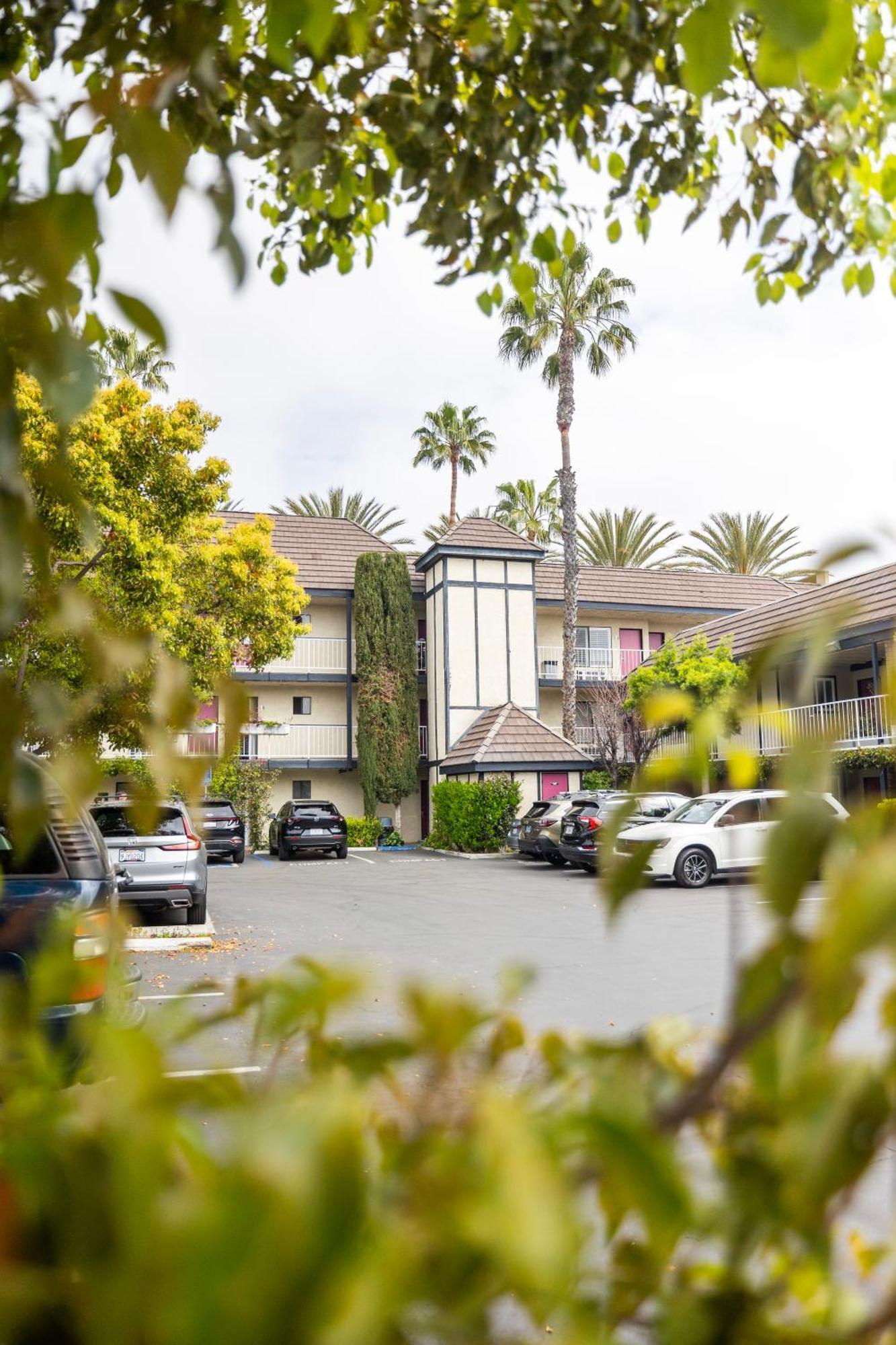 Alamo Inn And Suites - Convention Center Anaheim Exteriér fotografie